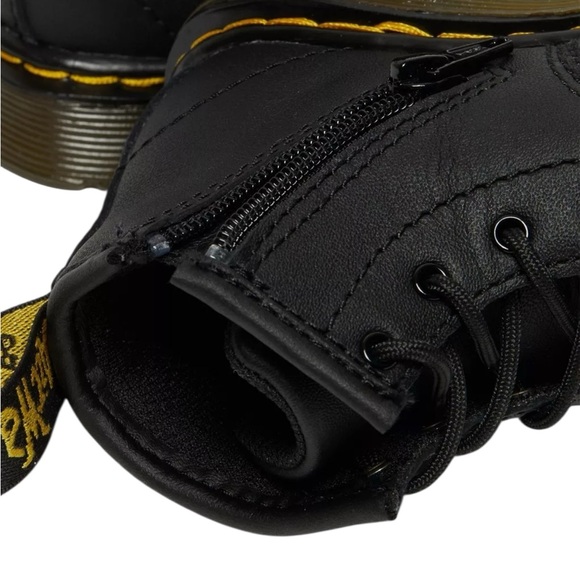 Dr. Martens INFANT 1460 SOFTY T LEATHER LACE UP BOOTS Size 6 NWOB - Picture 6 of 11